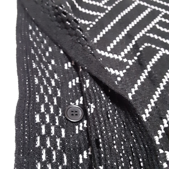 Ruana Wrap With Fringe - Picture 8 of 11